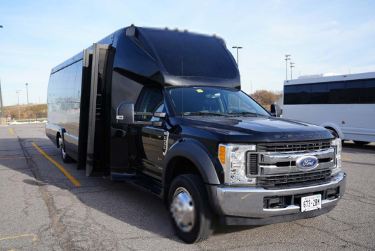 Luxury Toronto Party Buses: Features, Amenities, and What to Expect